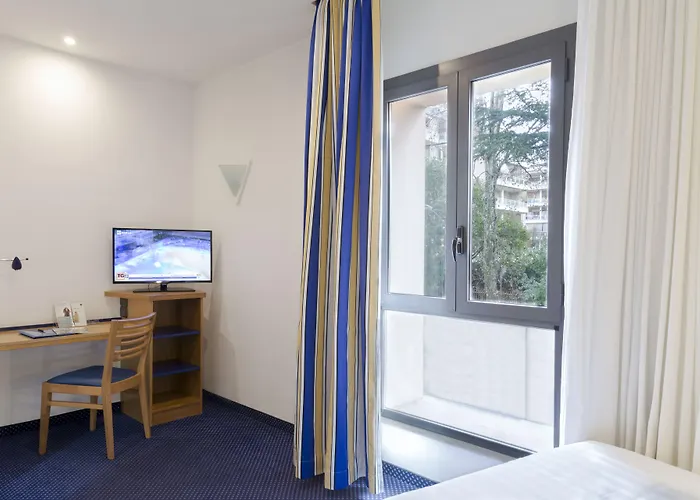 Tuscolana San Giovanni 3*
